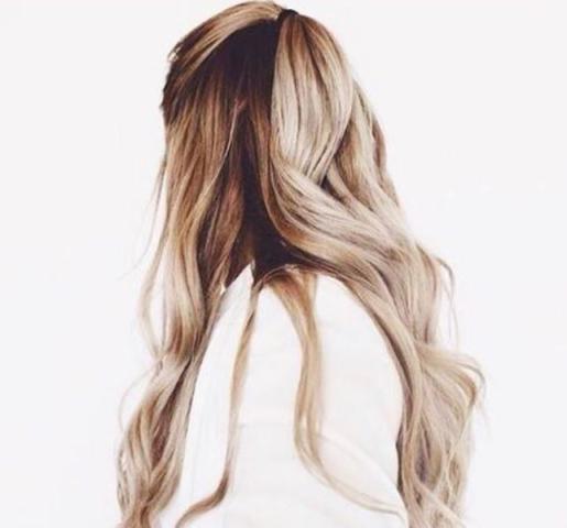 Half pony: Το hairstyle που θα κυριαρχήσει την άνοιξη	