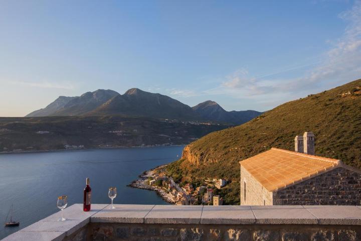 Λιμένι: Ο προορισμός που πρέπει να επισκεφτείς έστω μία φορά