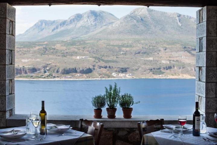 Λιμένι: Ο προορισμός που πρέπει να επισκεφτείς έστω μία φορά