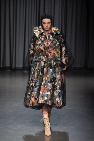 Η υπέροχη Μary Katrantzou ανεβάζει τον πήχη σε άλλο στιλιστικό level Η υπέροχη Μary Katrantzou ανεβάζει τον πήχη σε άλλο στιλιστικό level