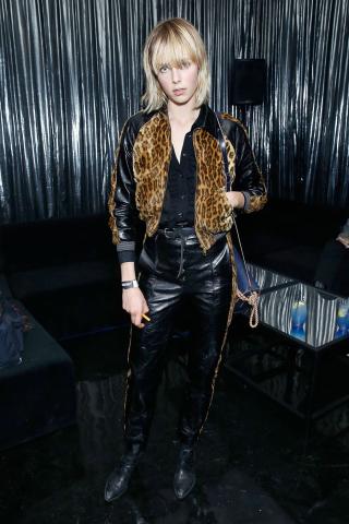 Τα leopard prints επανέρχονται με τα πανωφόρια να κερδίζουν το στιλιστικό παιχνίδι Τα leopard prints επανέρχονται με τα πανωφόρια να κερδίζουν το στιλιστικό παιχνίδι