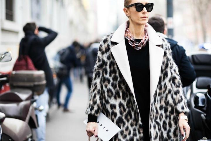Τα leopard prints επανέρχονται με τα πανωφόρια να κερδίζουν το στιλιστικό παιχνίδι Τα leopard prints επανέρχονται με τα πανωφόρια να κερδίζουν το στιλιστικό παιχνίδι