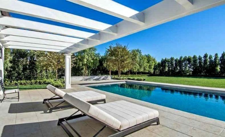 Η νέα έπαυλη του Ben Affleck στο Los Angeles στοίχισε μόνο ( ! ) 19,2 εκατομμύρια δολάρια