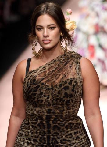 Dolce & Gabbana: Η πασαρέλα τους, η Μόνικα Μπελούτσι και τα άλλα τα κορίτσια Dolce & Gabbana: Η πασαρέλα τους, η Μόνικα Μπελούτσι και τα άλλα τα κορίτσια