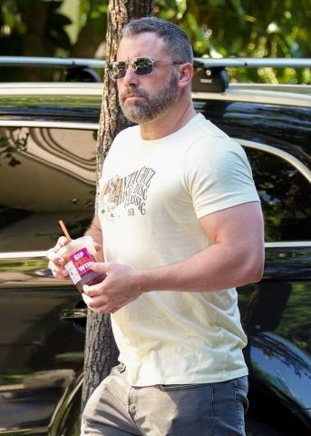 Ο Ben Affleck το έριξε στη γυμναστική και φαίνεται τρομερά