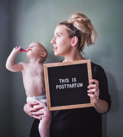 This is postpartum: Η αληθινή καμπάνια για το σώμα μετά τη γέννα
