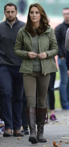 Η Kate Middleton νιώθει πιο casual από ποτέ στην τοποθεσία Paddington