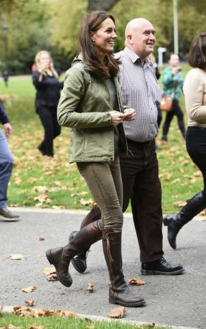 Η Kate Middleton νιώθει πιο casual από ποτέ στην τοποθεσία Paddington