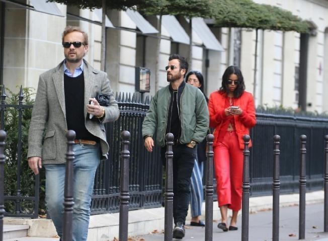 Justin Theroux: Ο πρώην της Aniston με τη νέα του σύντροφο στο Παρίσι (pic)