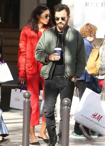 Justin Theroux: Ο πρώην της Aniston με τη νέα του σύντροφο στο Παρίσι (pic)