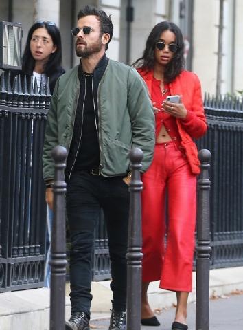 Justin Theroux: Ο πρώην της Aniston με τη νέα του σύντροφο στο Παρίσι (pic)