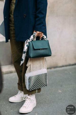 Mini bags: Το trend που έχει απογειωθεί στο street style και θα λατρέψεις κι εσύ