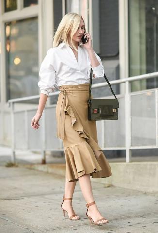 Ruffled Skirt: Η φούστα που έχει κατακλύσει τα street style looks Ruffled Skirt: Η φούστα που έχει κατακλύσει τα street style looks
