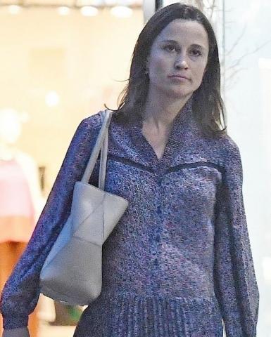 Η έγκυος Pippa Middleton για ψώνια στο Chelsea