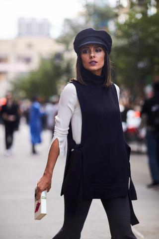 Baker boy hat: Το αξεσουάρ που κάνει εντελώς ξεχωριστό το look σου