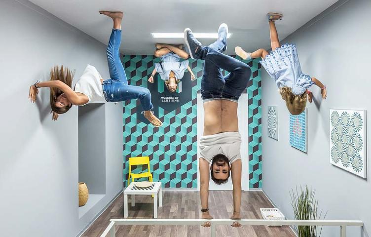 Museum of Illusions στην Αθήνα... σε περίπτωση που σου διέφυγε Museum of Illusions στην Αθήνα... σε περίπτωση που σου διέφυγε