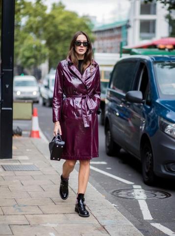 Ετοιμάσου να εντυπωσιάσεις με ένα vinyl πανωφόρι αυτό τον χειμώνα Ετοιμάσου να εντυπωσιάσεις με ένα vinyl πανωφόρι αυτό τον χειμώνα