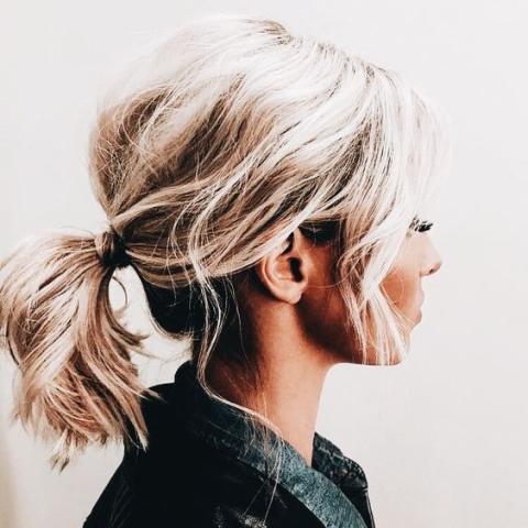 Hair inspo: 7 εύκολα χτενίσματα για κάθε μέρα της εβδομάδας