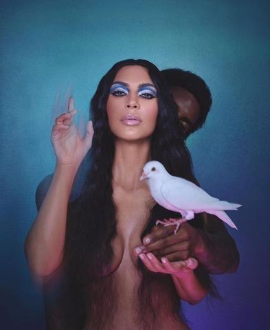 Kim Kardashian: (Ξανά) ολόγυμνη για… business