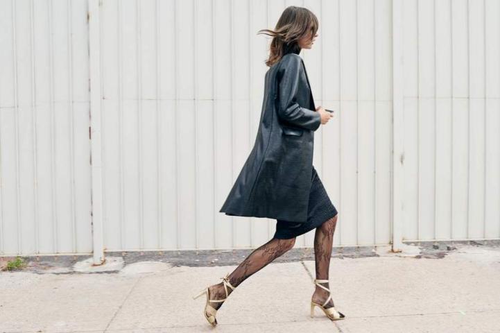 Τα πιο κομψά outfits που μπορείς να κάνεις με την pencil φούστα σου