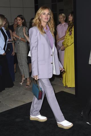 InStyle Awards: Η Julia Roberts ξέρει να κάνει το ντύσιμο διασκέδαση 