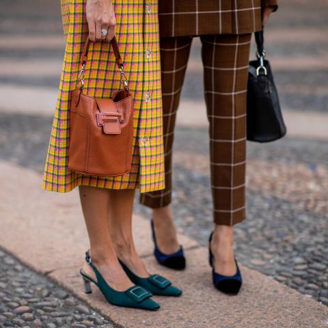 Φέτος τον χειμώνα τόλμα να φορέσεις χρωματιστά παπούτσια