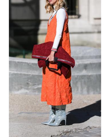 Φέτος τον χειμώνα τόλμα να φορέσεις χρωματιστά παπούτσια