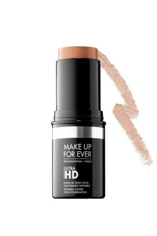 5 foundations σε μορφή stick για τις βιαστικές στο μακιγιάζ 5 foundations σε μορφή stick για τις βιαστικές στο μακιγιάζ