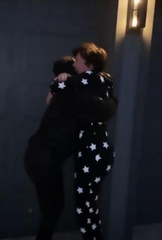 Δεν θα πιστέψεις τι δώρο πήρε η Kylie Jenner στη μητέρα της για τα γενέθλιά της