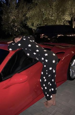 Δεν θα πιστέψεις τι δώρο πήρε η Kylie Jenner στη μητέρα της για τα γενέθλιά της