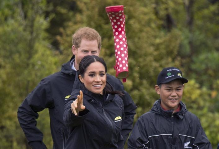 Meghan Markle: Η υποδειγματική επιλογή γαλότσας για μια rainy day Meghan Markle: Η υποδειγματική επιλογή γαλότσας για μια rainy day
