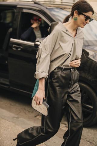 Leather trend: Σε ποιες εκδοχές θα το φορέσεις φέτος