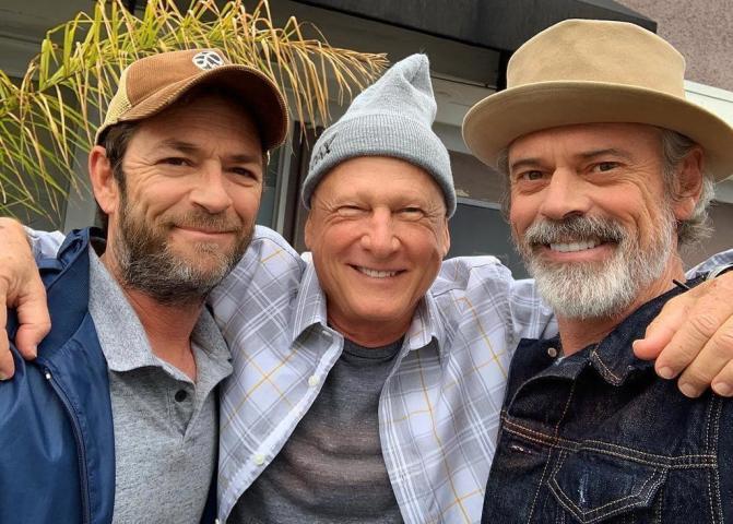 Έχεις δει τελευταία τον Luke Perry άκα Ντίλαν από τα «Χτυποκάρδια στο Beverly Hills»; Έχεις δει τελευταία τον Luke Perry άκα Ντίλαν από τα «Χτυποκάρδια στο Beverly Hills»;