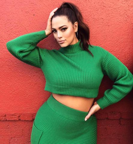 H Ashley Graham δεν είναι πια plus size και οι νέες της λήψεις στο Instagram το αποδεικνύουν H Ashley Graham δεν είναι πια plus size και οι νέες της λήψεις στο Instagram το αποδεικνύουν
