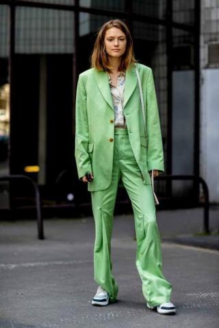 Όλες οι αποχρώσεις του πράσινου που θα φορέσεις αυτό τον χειμώνα Όλες οι αποχρώσεις του πράσινου που θα φορέσεις αυτό τον χειμώνα