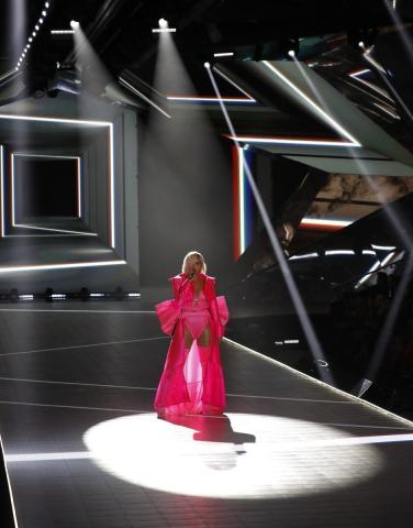 Victoria's Secret: Το show που ξεσήκωσε τη ΝΥ (pics) Victoria's Secret: Το show που ξεσήκωσε τη ΝΥ (pics)