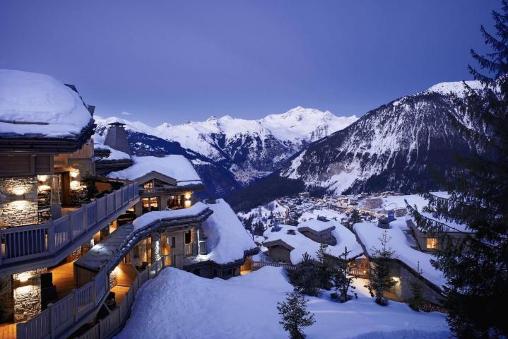 Άν μας έλεγαν να ονειρευτούμε τους πιο μαγικούς Χριστουγεννιάτικους προορισμούς, αυτοί θα ήταν... Άν μας έλεγαν να ονειρευτούμε τους πιο μαγικούς Χριστουγεννιάτικους προορισμούς, αυτοί θα ήταν...