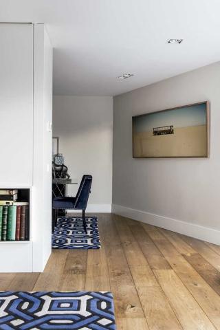 Ένα φωτεινό σπίτι με χρώμα στη Μαδρίτη  Ένα φωτεινό σπίτι με χρώμα στη Μαδρίτη