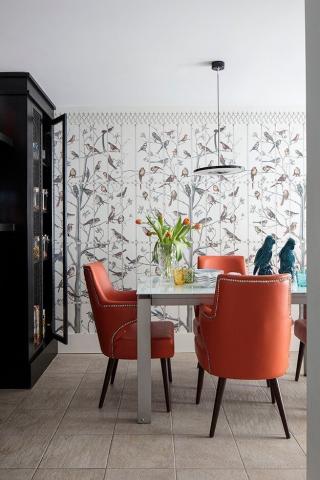 Ένα φωτεινό σπίτι με χρώμα στη Μαδρίτη  Ένα φωτεινό σπίτι με χρώμα στη Μαδρίτη