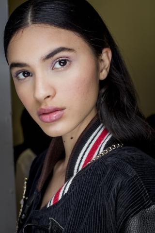 3 glittery παλέτες για λαμπερό βλέμμα λίγο πριν έρθει επίσημα η χριστουγεννιάτικη περίοδος