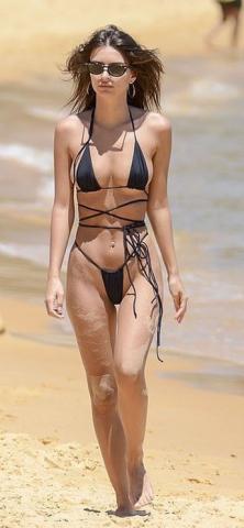 Emily Ratajkowski: Έκανε την πιο σοκαριστική εμφάνιση στην ιστορία της Emily Ratajkowski: Έκανε την πιο σοκαριστική εμφάνιση στην ιστορία της