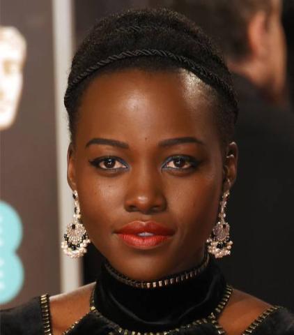 Δεν πάει ο νους σου ποιο αξεσουάρ μαλλιών επιστρέφει στη μόδα