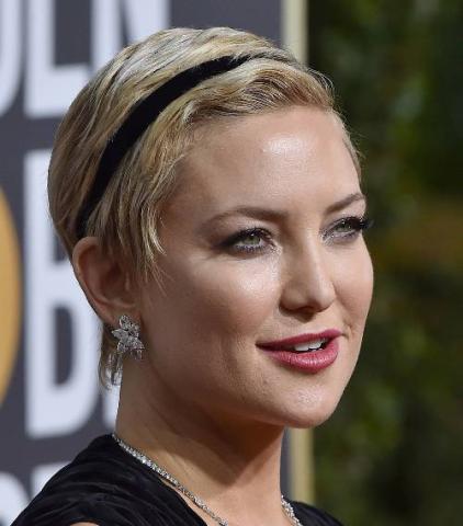 Δεν πάει ο νους σου ποιο αξεσουάρ μαλλιών επιστρέφει στη μόδα