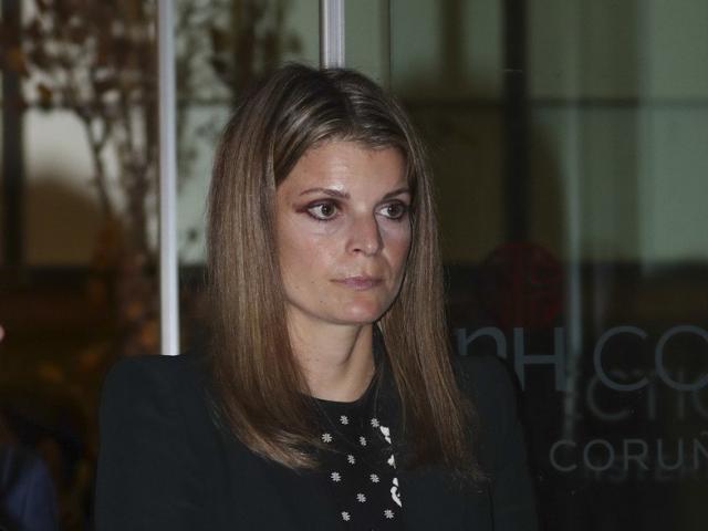 Αθηνά Ωνάση: H εμφάνιση στο γάμο της κόρης του «Mr Zara» και τα σχόλια για τα κιλά της Αθηνά Ωνάση: H εμφάνιση στο γάμο της κόρης του «Mr Zara» και τα σχόλια για τα κιλά της