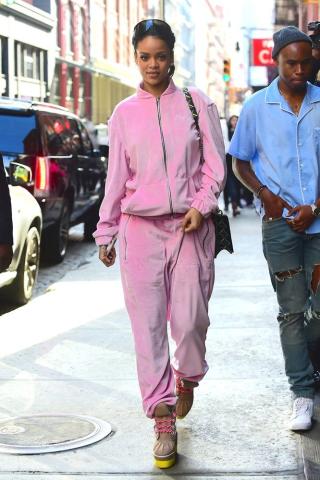 Αυτή είναι η αγαπημένη μας athleisure τάση που δεν θα βαρεθούμε να φοράμε φέτος