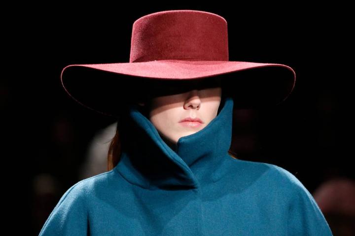 Το 2019 θα είναι η χρονιά του καπέλου: Δες πώς θα υιοθετήσεις την τάση από τώρα