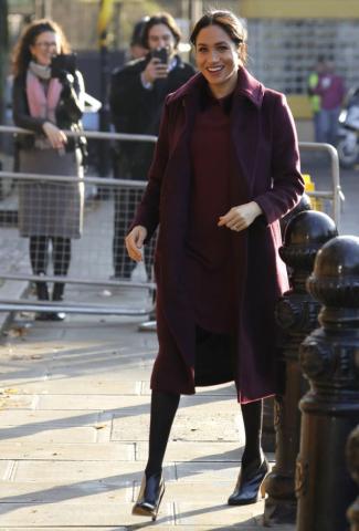 Γιατί ο βρετανικός τύπος λέει πως Meghan και Kate ντύθηκαν σαν δίδυμες;