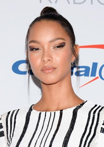 Τα αγαπημένα cat eye looks των stars (υιοθέτησε τα στις βραδινές σου εξόδους) Τα αγαπημένα cat eye looks των stars (υιοθέτησε τα στις βραδινές σου εξόδους)