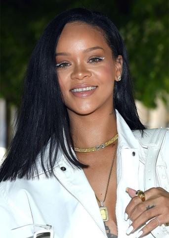 Τα αγαπημένα cat eye looks των stars (υιοθέτησε τα στις βραδινές σου εξόδους) Τα αγαπημένα cat eye looks των stars (υιοθέτησε τα στις βραδινές σου εξόδους)