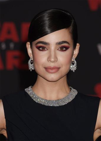 Τα αγαπημένα cat eye looks των stars (υιοθέτησε τα στις βραδινές σου εξόδους) Τα αγαπημένα cat eye looks των stars (υιοθέτησε τα στις βραδινές σου εξόδους)